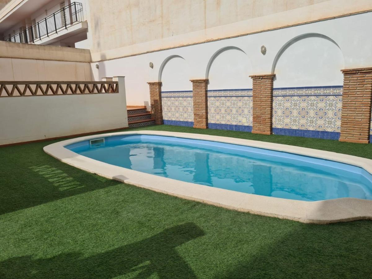 Apartamento En Нерха Екстериор снимка