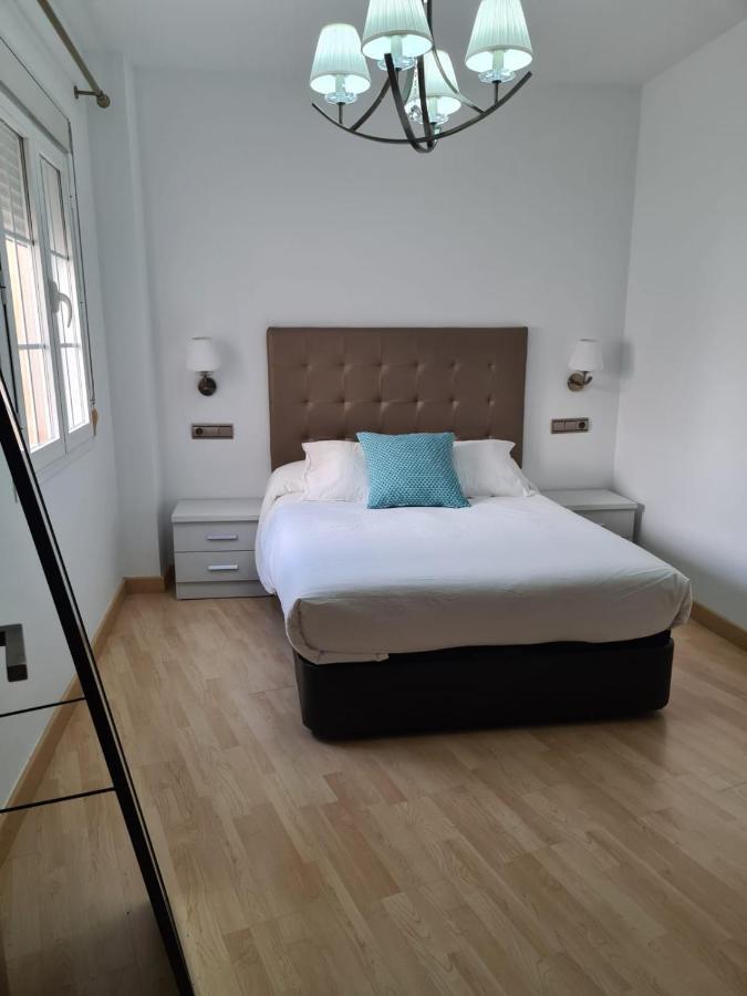 Apartamento En Нерха Екстериор снимка