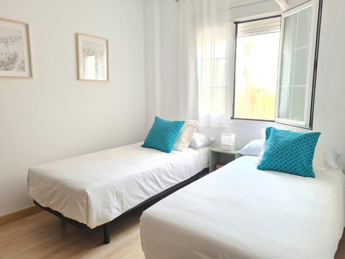 Apartamento En Нерха Екстериор снимка